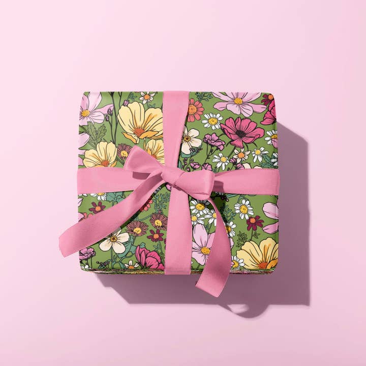 Oh So Daisy - Wholesale Flat Wrap - SHE'S A WILDFLOWER FOREST GREEN GIFT WRAP SHEET