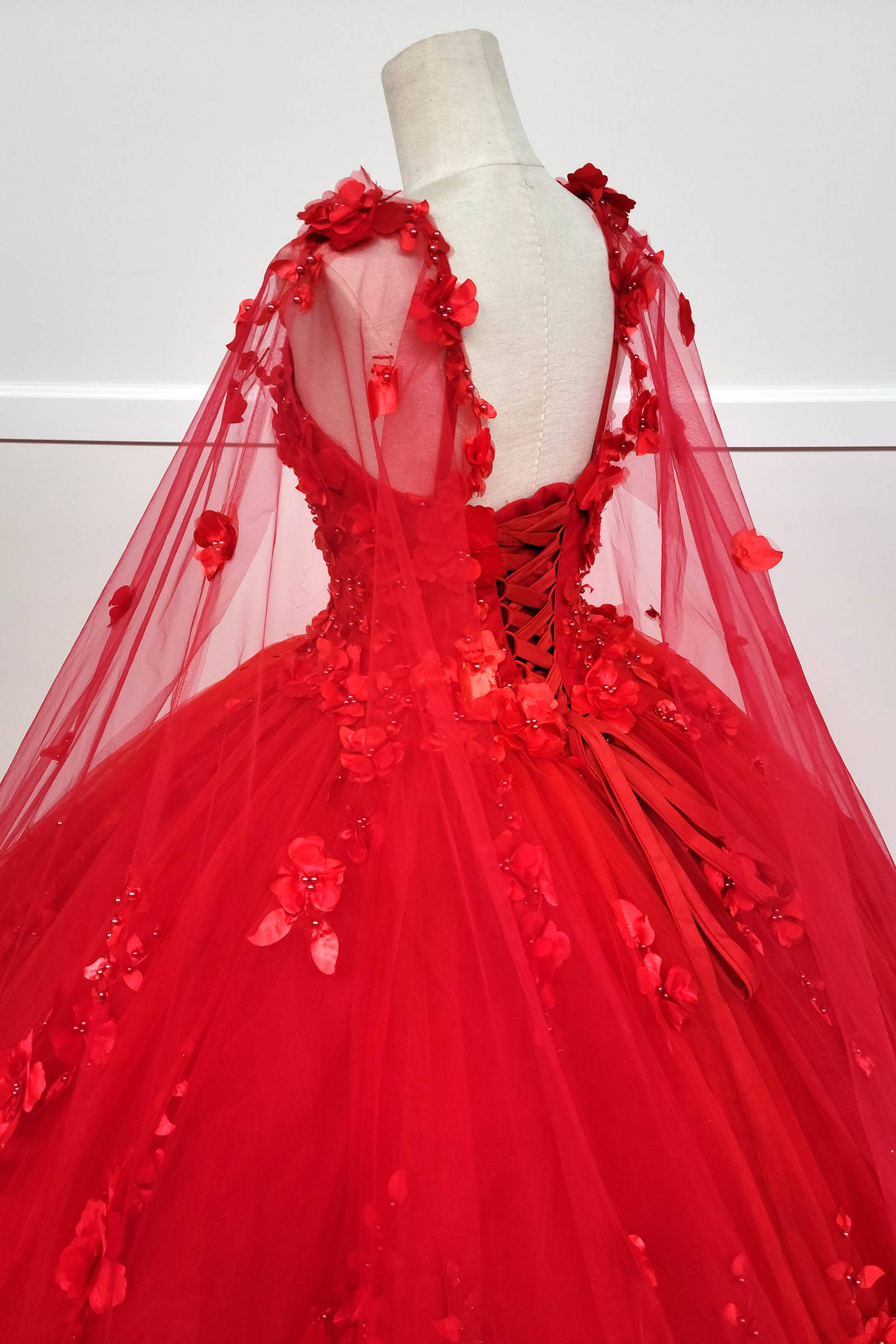 Chicas – Vestido comprido - Mulher por atacado – Vestido de Quinceanera com Flores e Capa com Abertura CHF301830