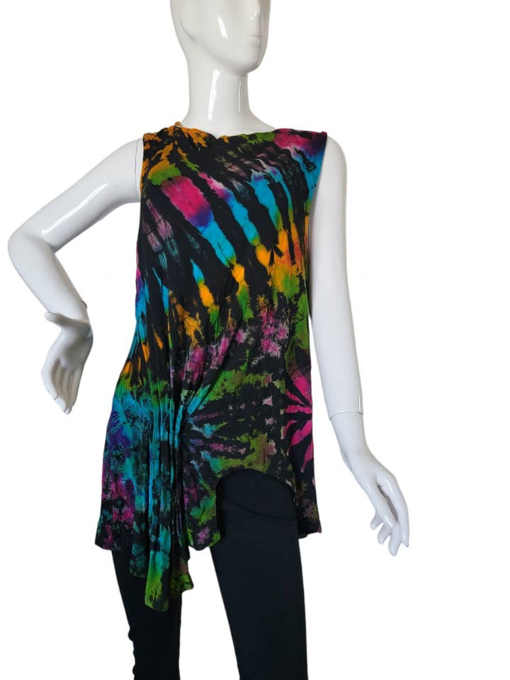 TSTT25 shirt zonder mouwen, tie-dye, gekrompen aan de zijkant, zwart-regenboog voor wholesale door Evergreen Guardian Imports