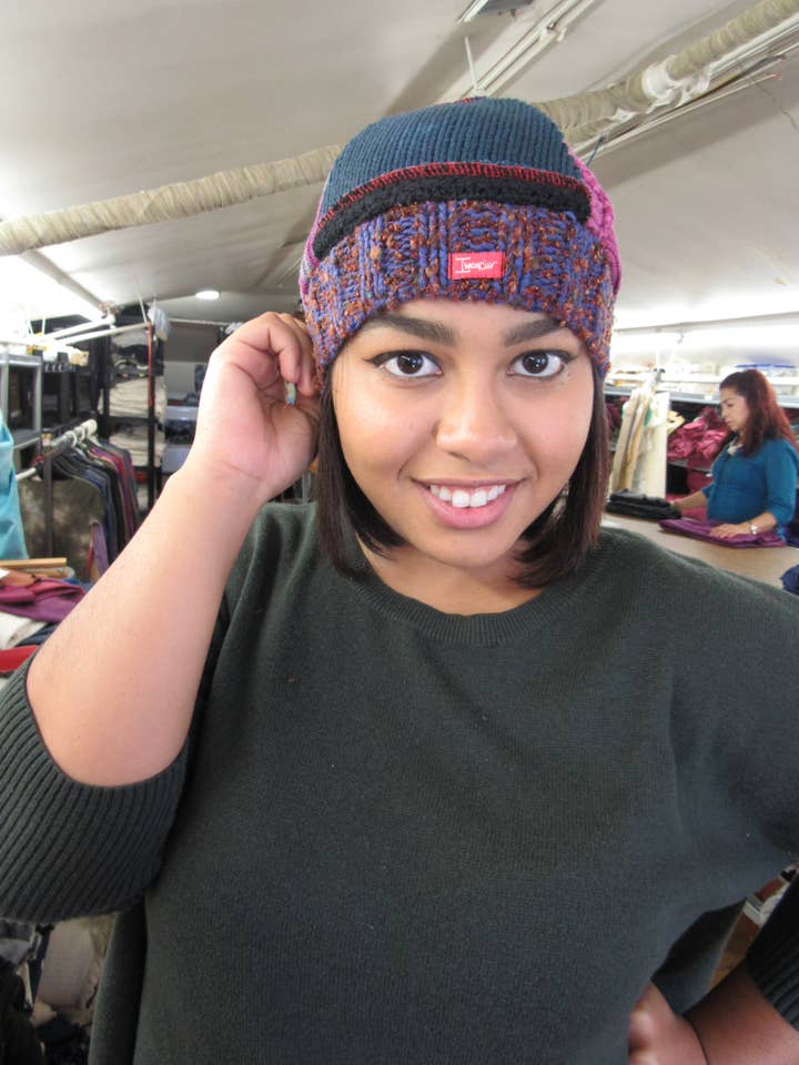 Chapeau 8 pour la vente par IWANCIW functional funware