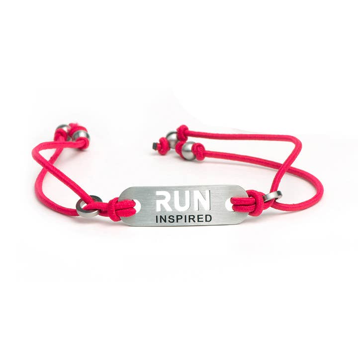 RUN INSPIRED looparmband - verstelbaar roze of zwart voor wholesale door ATHLETE INSPIRED, Inc.