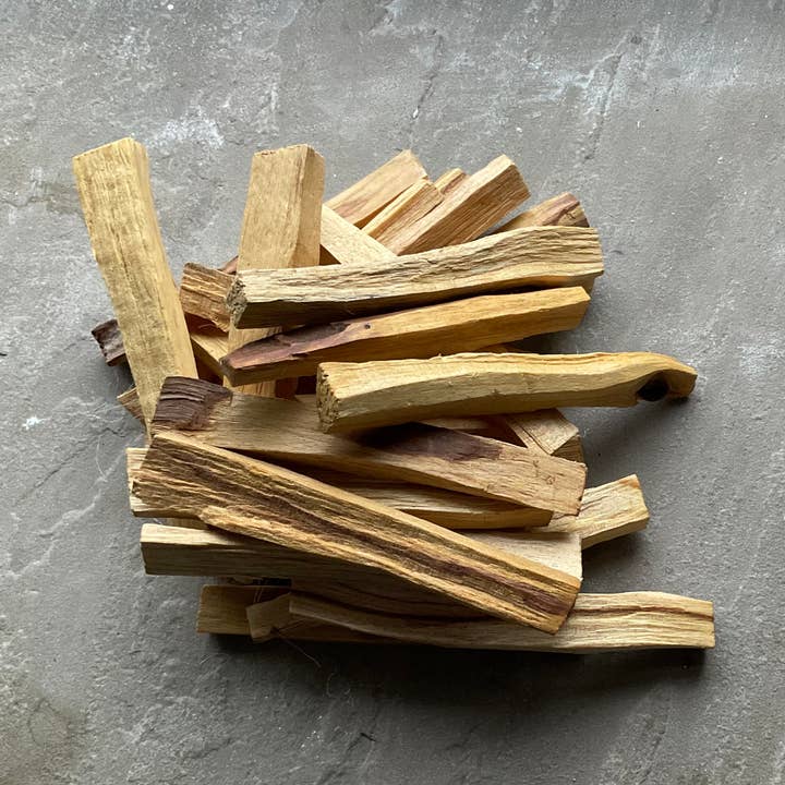 Palo Santo (50 Bulk) for wholesale by BombusLeaf