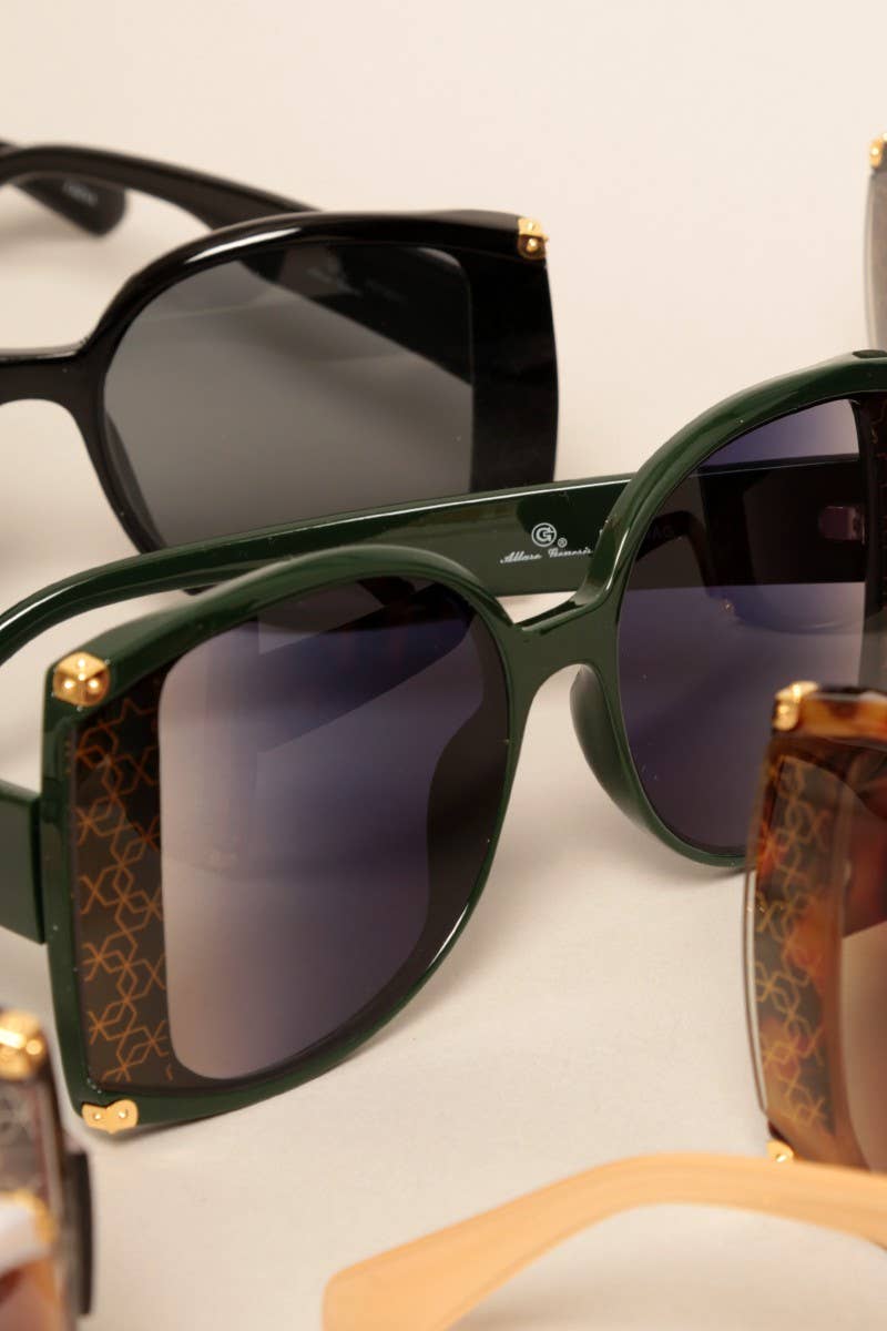  ASSORTED COLOR Women's Oversized Gradient Sunglasses for wholesale on Faire7