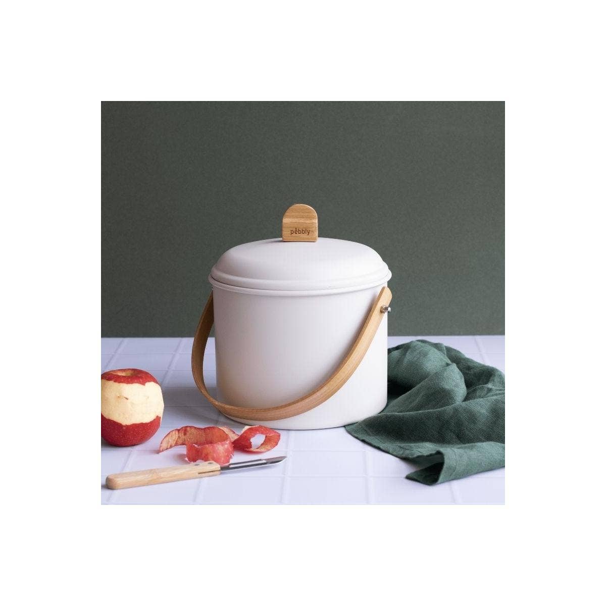 Pebbly International - Wholesale Food Storage Container - 3.5L Compost Bin in Steel with Integrated Odor Filter2