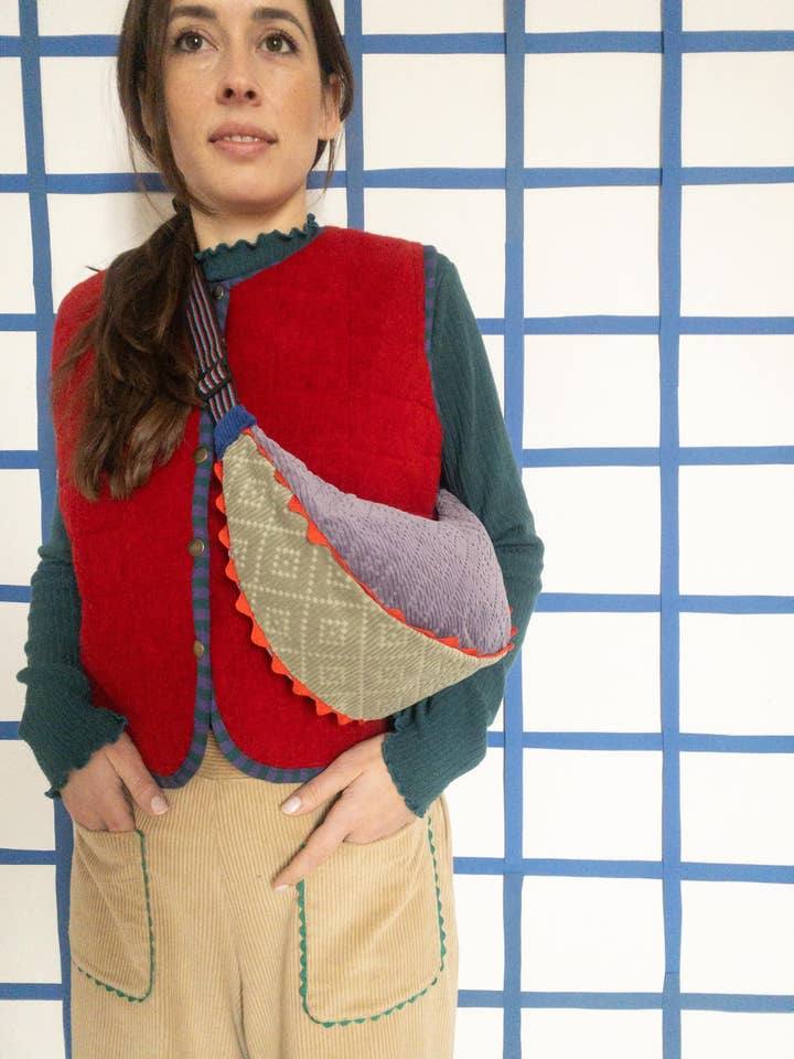 Sac bandoulière/banane en velours vintage travaillé pour la vente par gira e rigira la moda