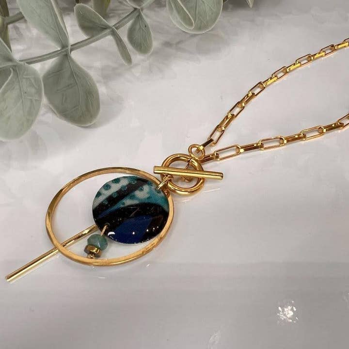 Collier Fermoir Devant Lagon0003 pour la vente par Miss Pompom