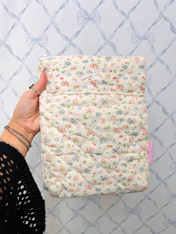 Blomstret Kindle-etui for engroshandel hos Happy Hour