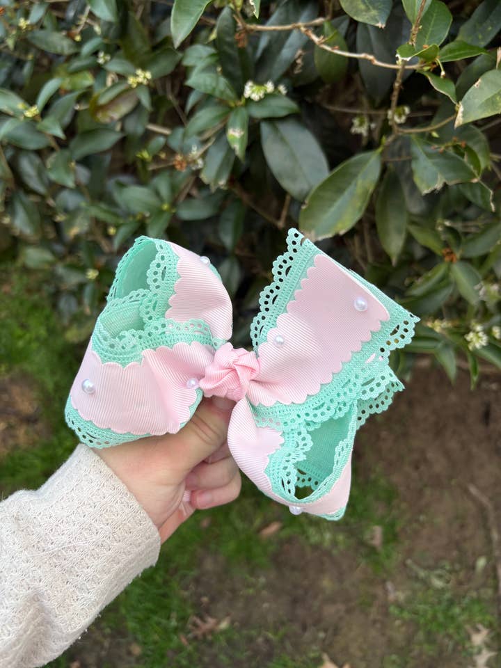 Penelope Bow for wholesale by Pretty Knots Bow Company