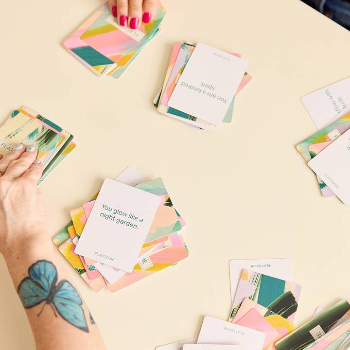 Pink Tiger Games - Wholesale Card Game - Flatter Me: A Compliment Battle Card Game13