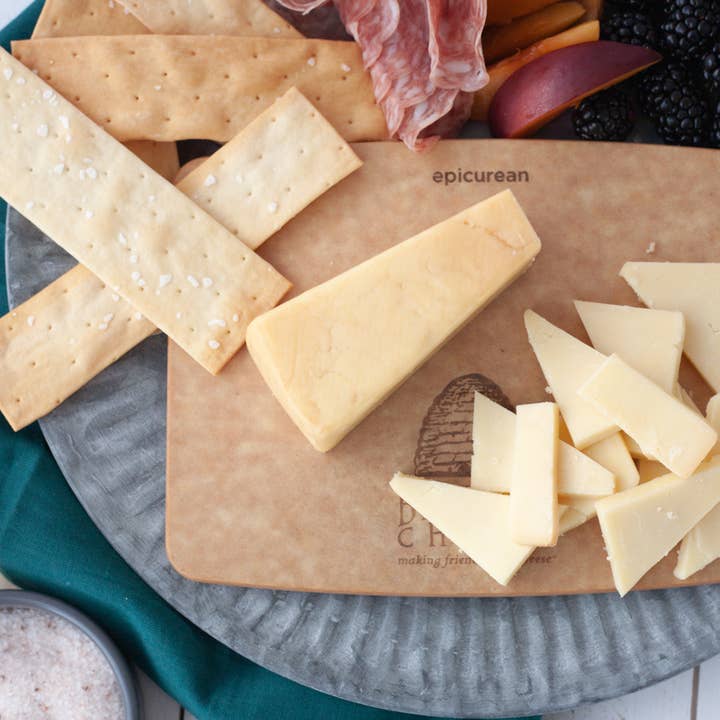 Beehive Cheese Co. LLC - Wholesale Cheese - Seahive Cheddar 1/5LB Case1