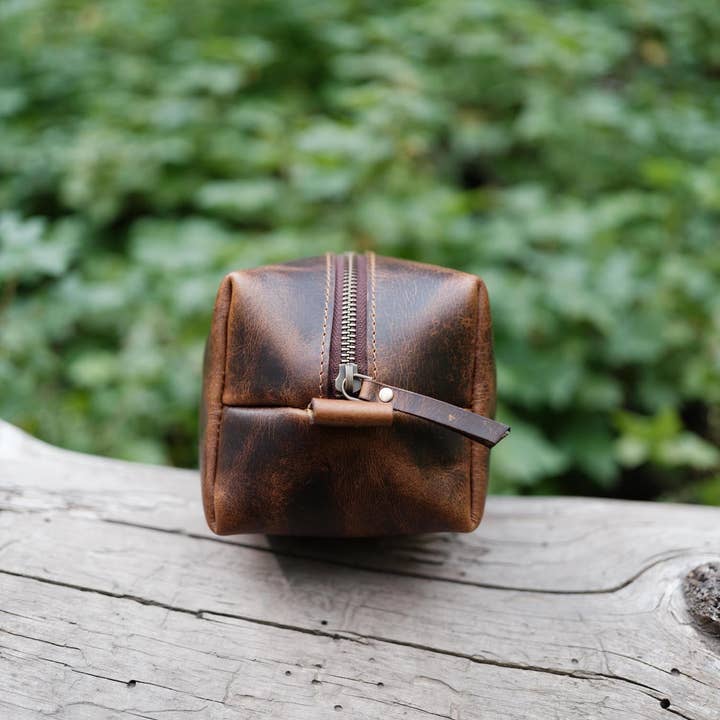 Kodiak Leather - Wholesale Toiletry Bag - Unisex - Kobuk Dopp Kit1