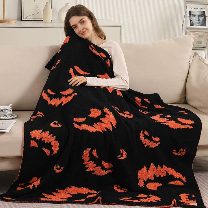 Sensibling Corp. - Wholesale Throw blanket - Halloween Bat Patterned Reversible Throw Blanket10