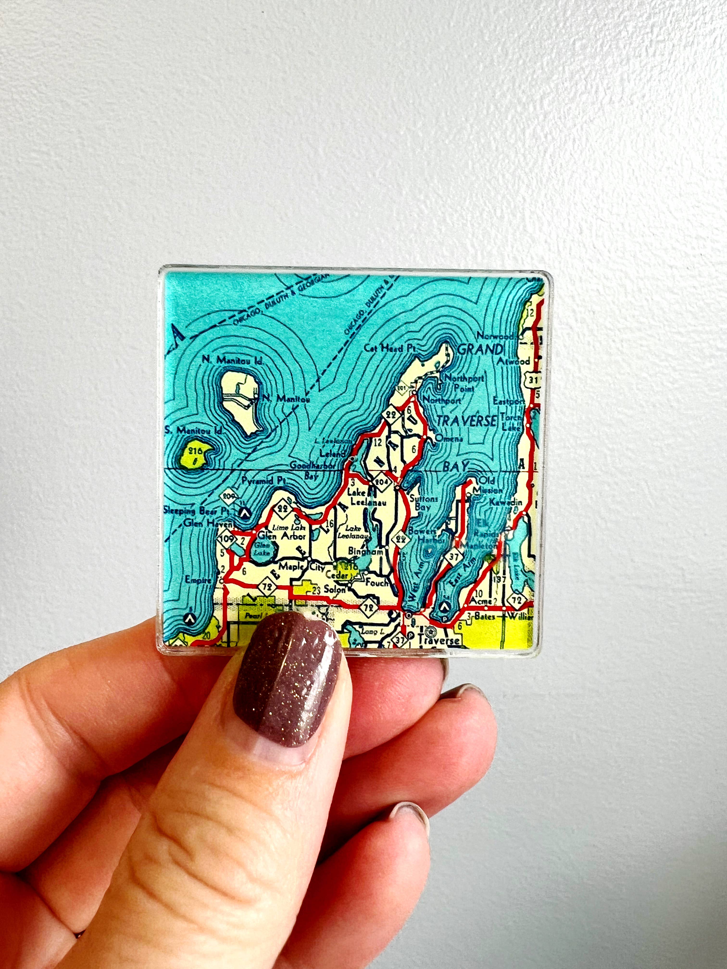 Daisy Mae Designs - Wholesale Magnet - Custom Acrylic Map Magnet Personalize with any Town3