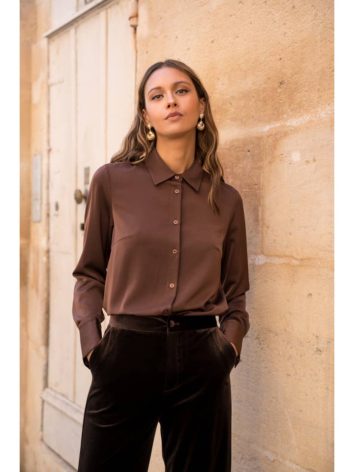 Attentif Paris - Wholesale Buttoned-down shirt – Women's - Satin shirt with classic notched collar88