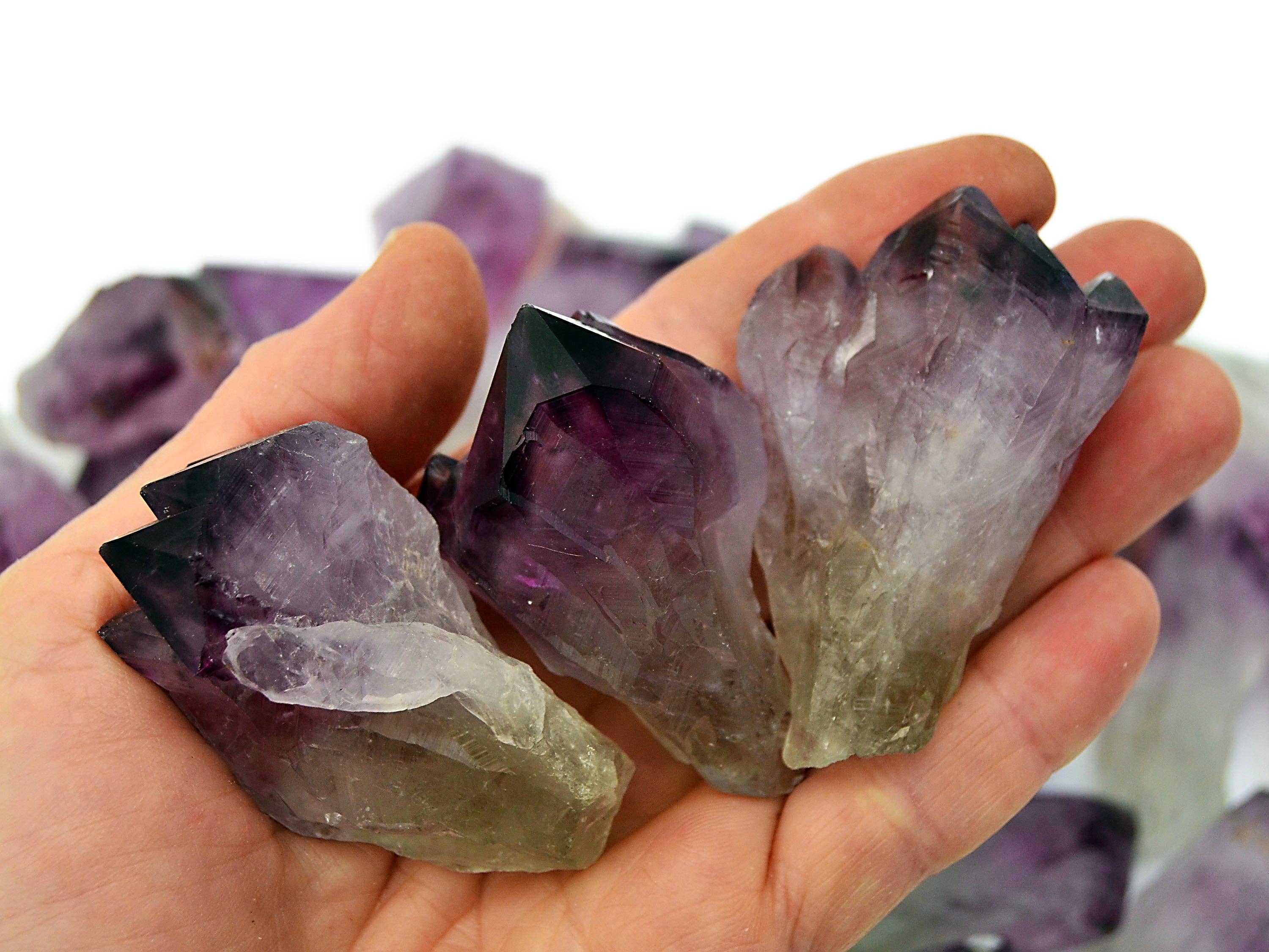 Kaia & Crystals - Wholesale Spirituele steen/kristal - Natuurzuivere ruwe amethistpunt (50 mm - 70 mm)7