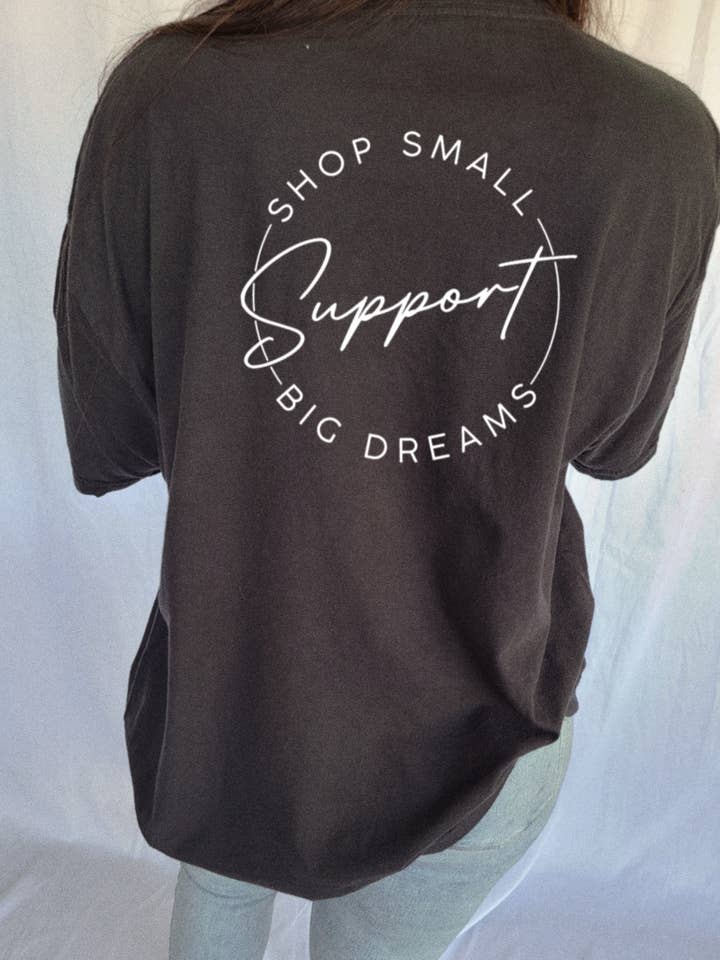 SHOP SMALL SUPPORT BIG DREAMS | ÜBERGROSSES THROWBACK-T-SHIRT für den Großhandel von Thread House