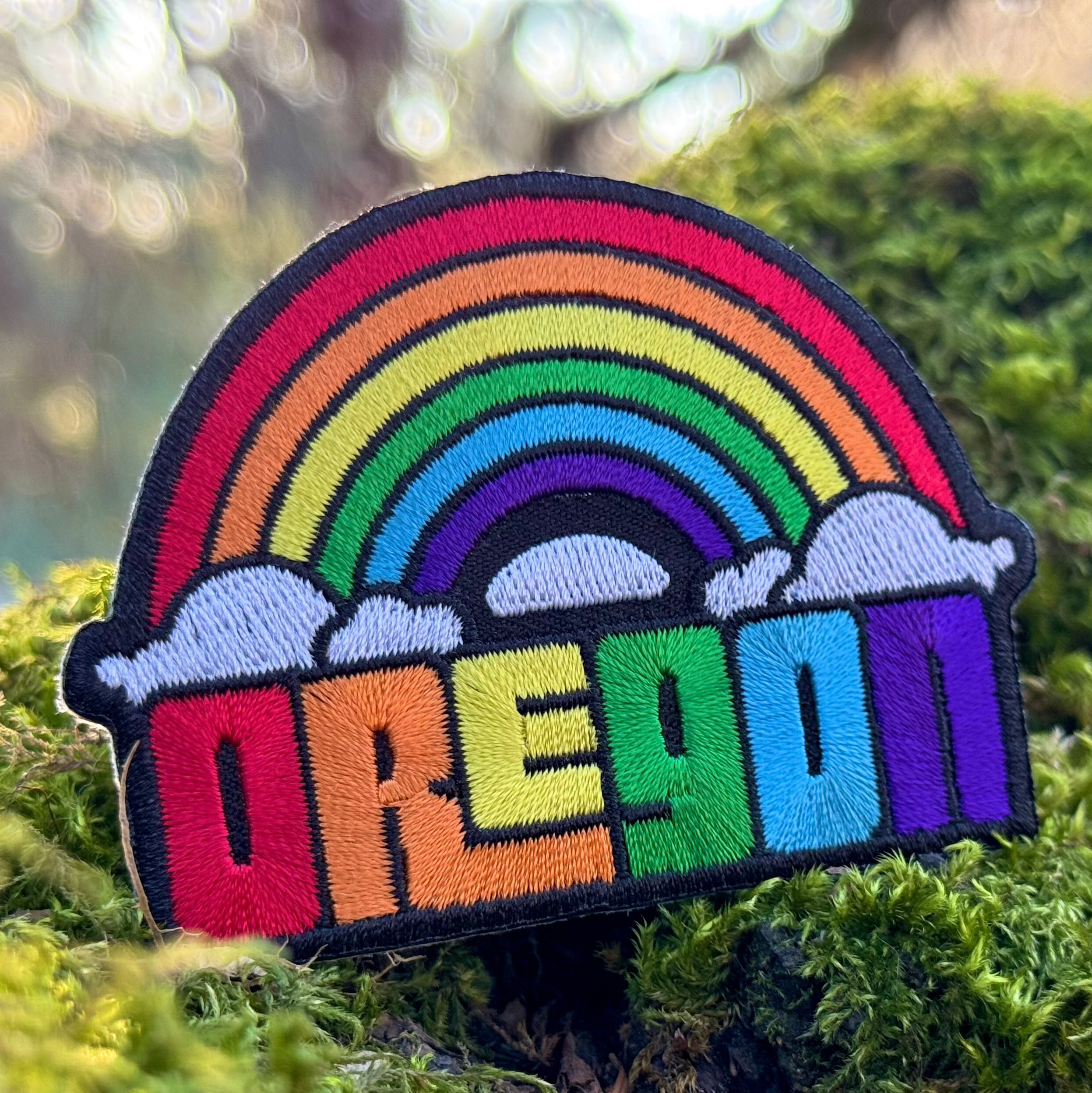 Little Bay Root - Wholesale Patch - Oregon Dreaming Rainbow | Iron-on Embroidered Patch1
