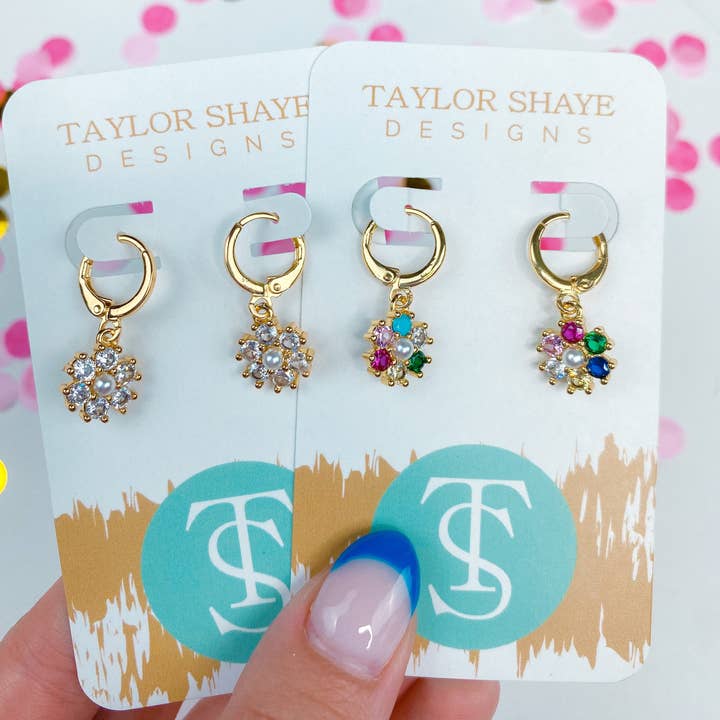 Taylor Shaye Designs - Venta al por mayor Pendientes de aro pequeños - Huggies Eva0