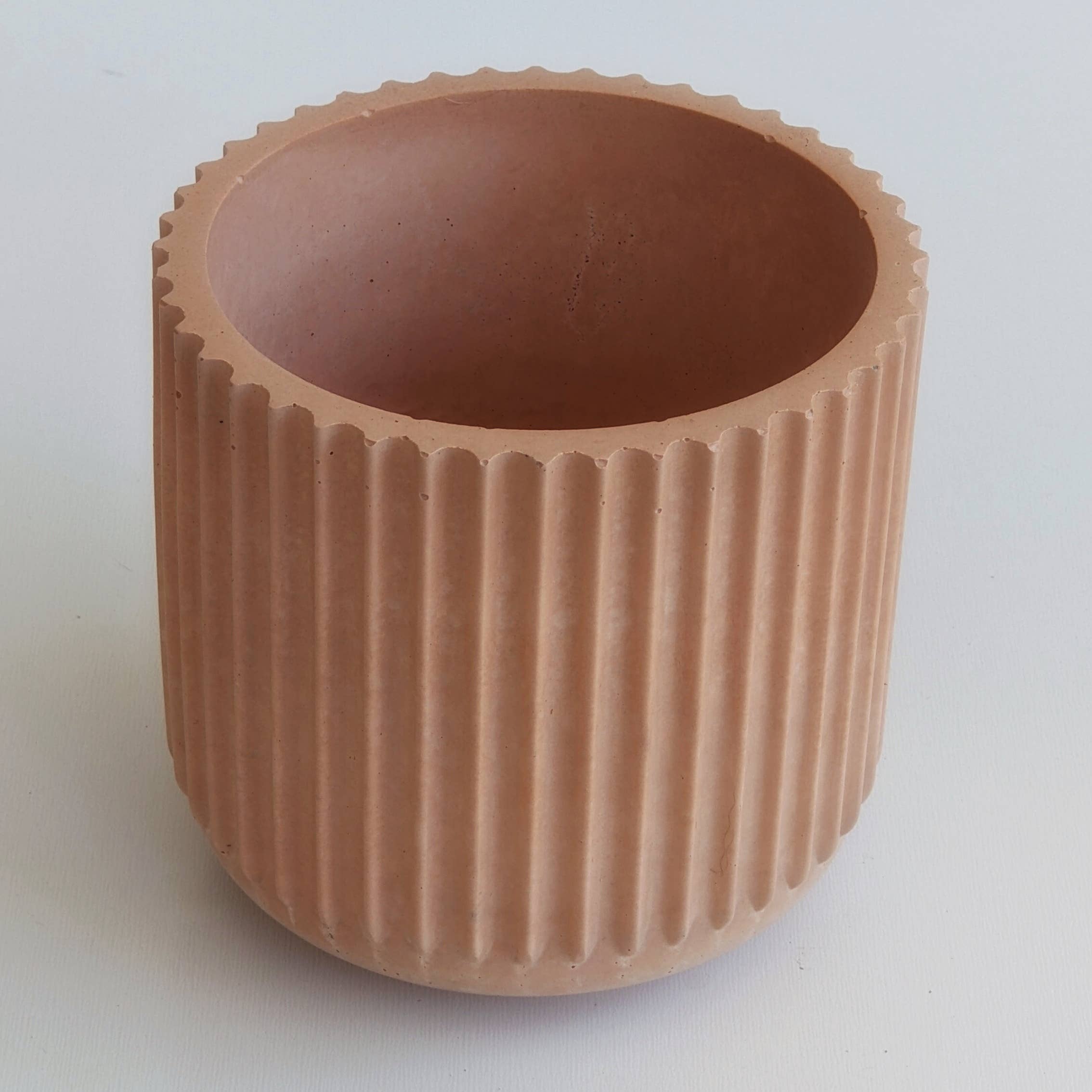 Knoll Glen - Wholesale Plant Pot - Ridge Concrete Vessel1