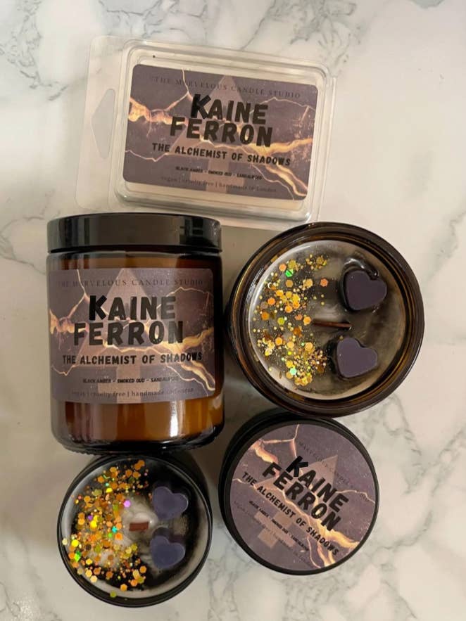 Kaine Ferron Kaars | Alchemised voor wholesale door Marvelous Candle Studio