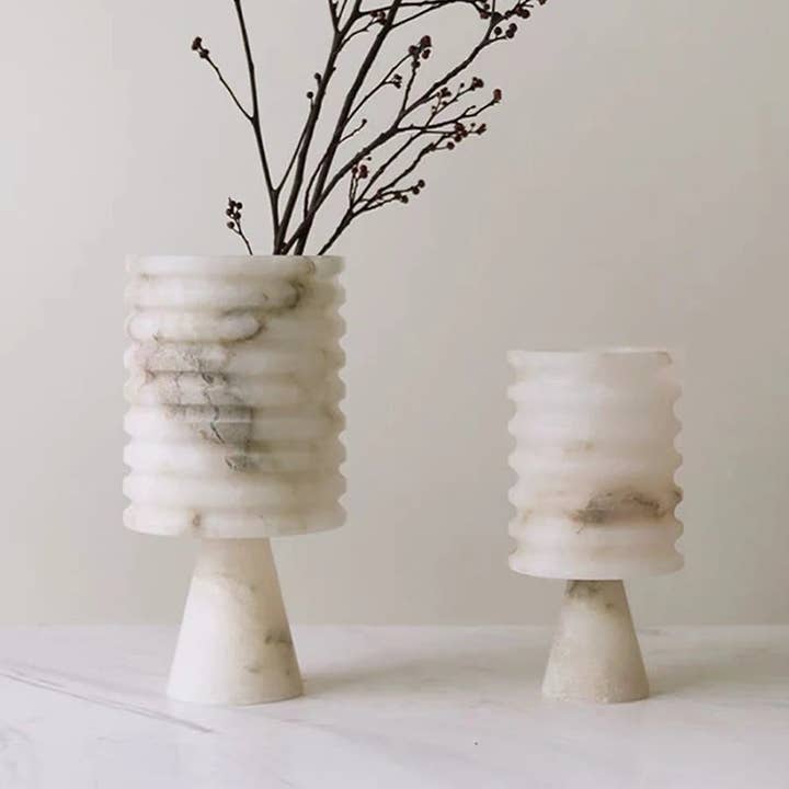 BRECK + FOX - Wholesale Vase - White Onyx Flower Vase1
