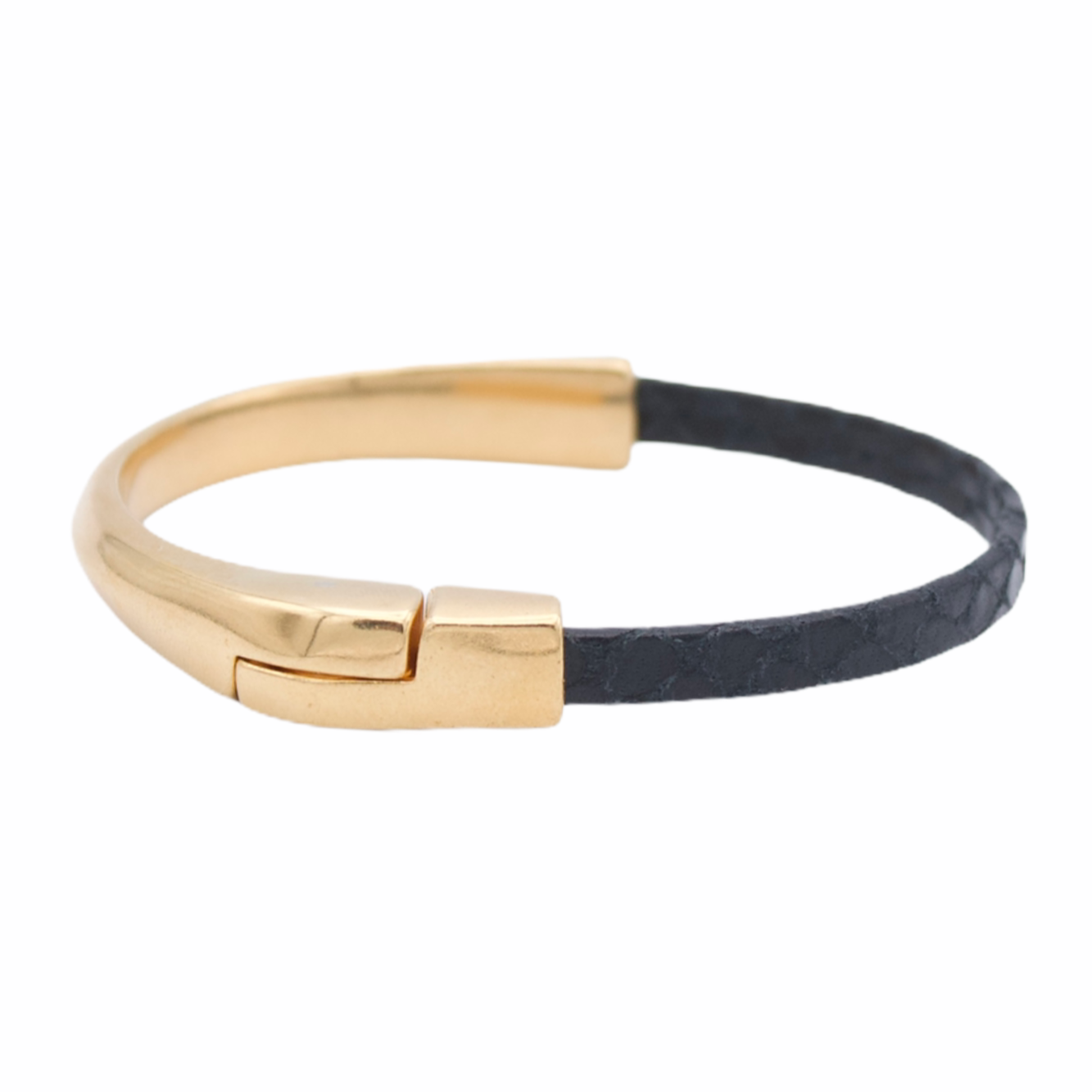 Araracuara - Wholesale Bangle Bracelet - AMACAYACÚ leather bracelet (gold) with magnetic clasp20