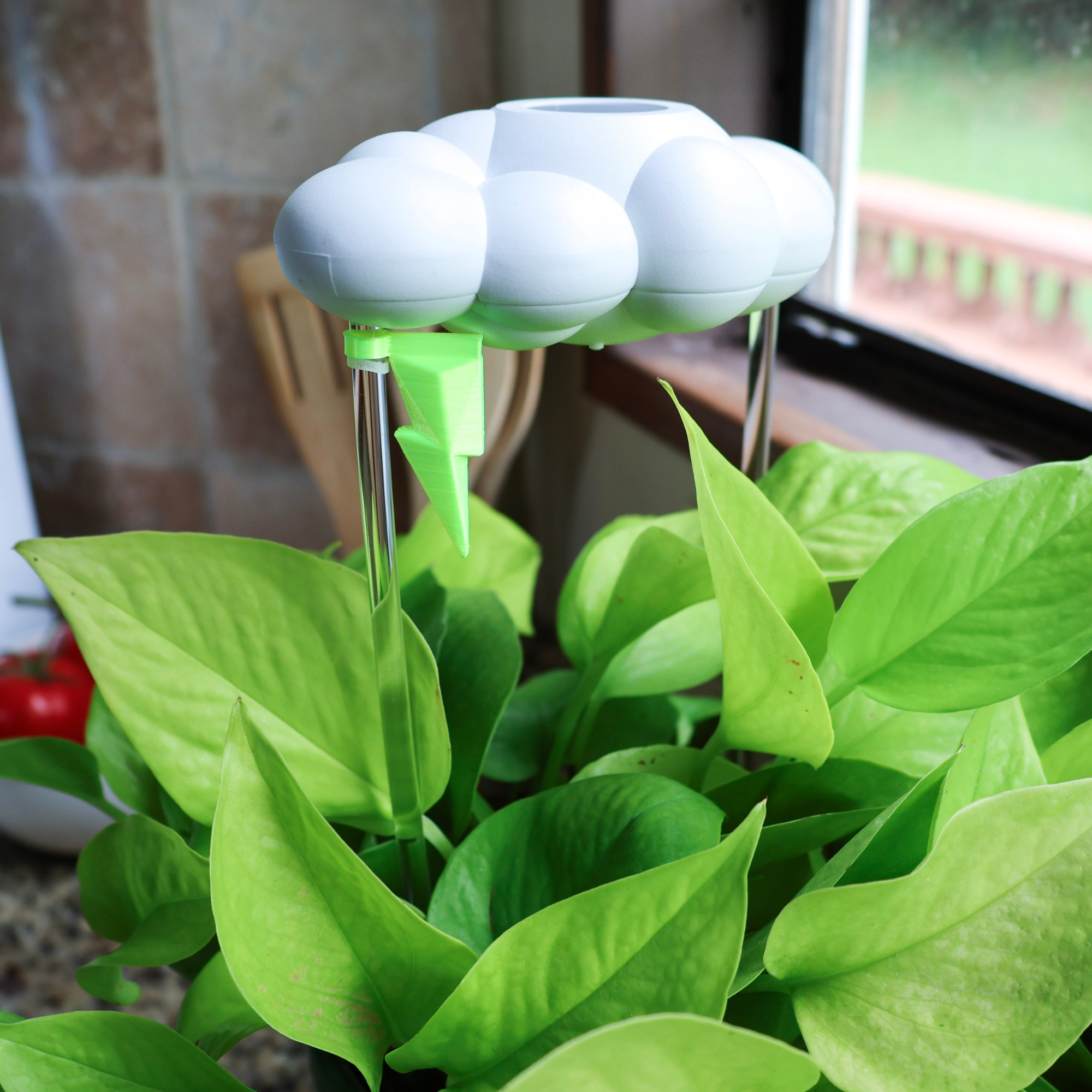 The Cloud Makers – Engroshandel Plantekrukke – Neon Lightning Bolt Charm til dryppende regnskyer 9