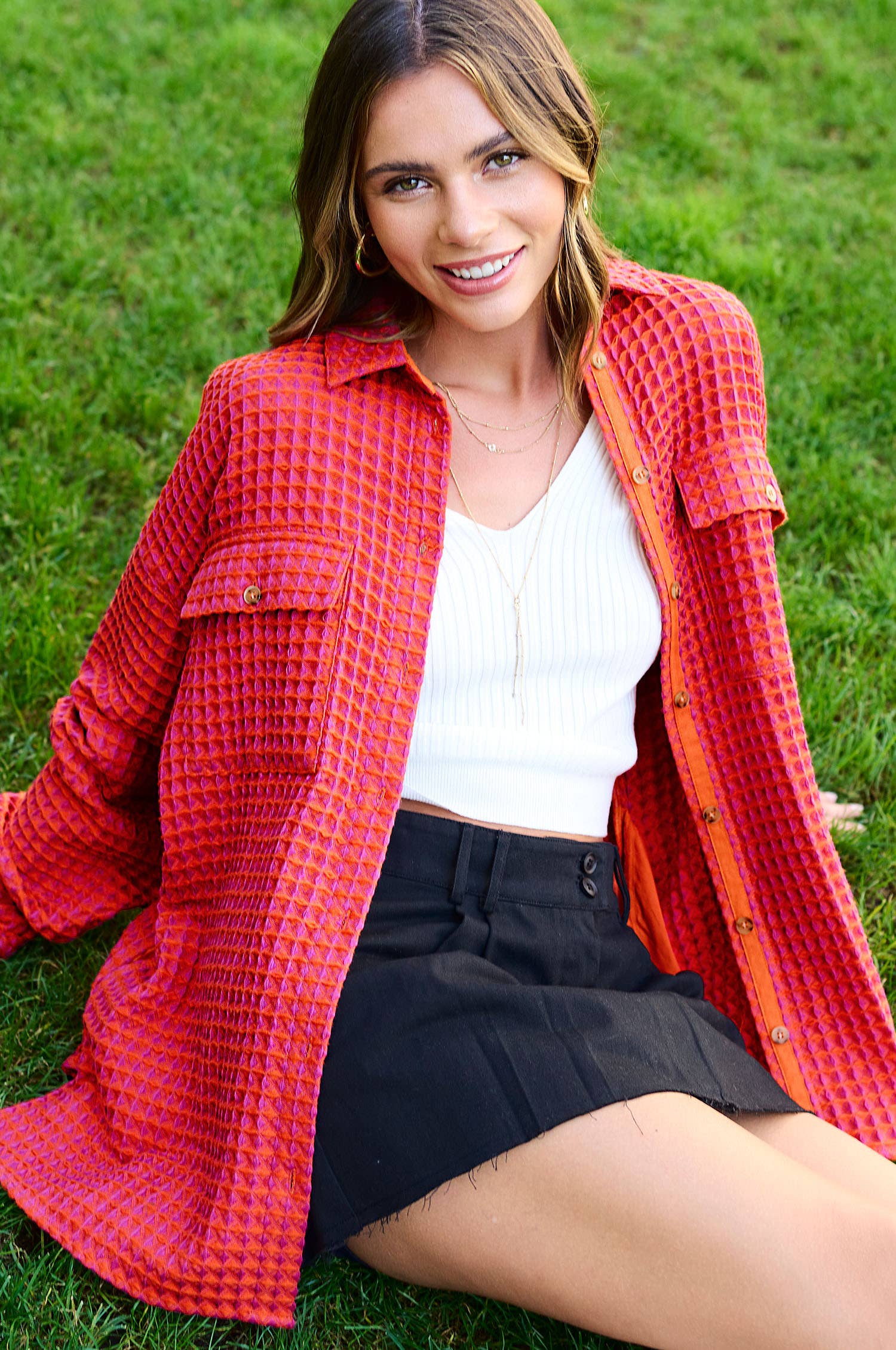 La Miel – Engroshandel Skjortejakke/shacket – til kvinder – La Miel unik waffeltekstureret oversized skjortejakke med knapper1