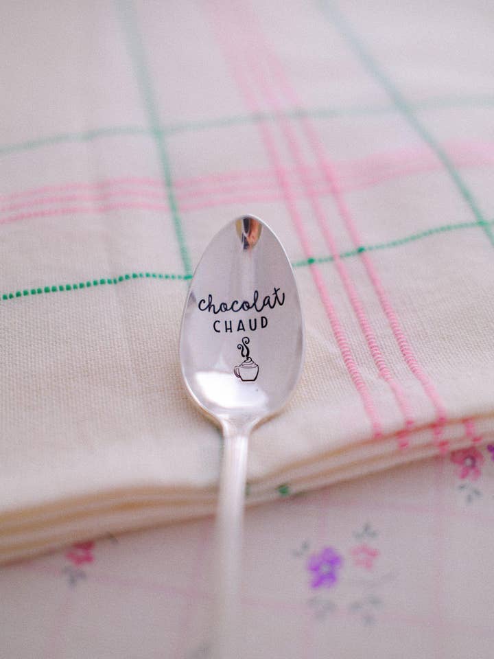 Vintage long spoon engraved "hot chocolate" for wholesale by Les Petites Cuillères De Juliette