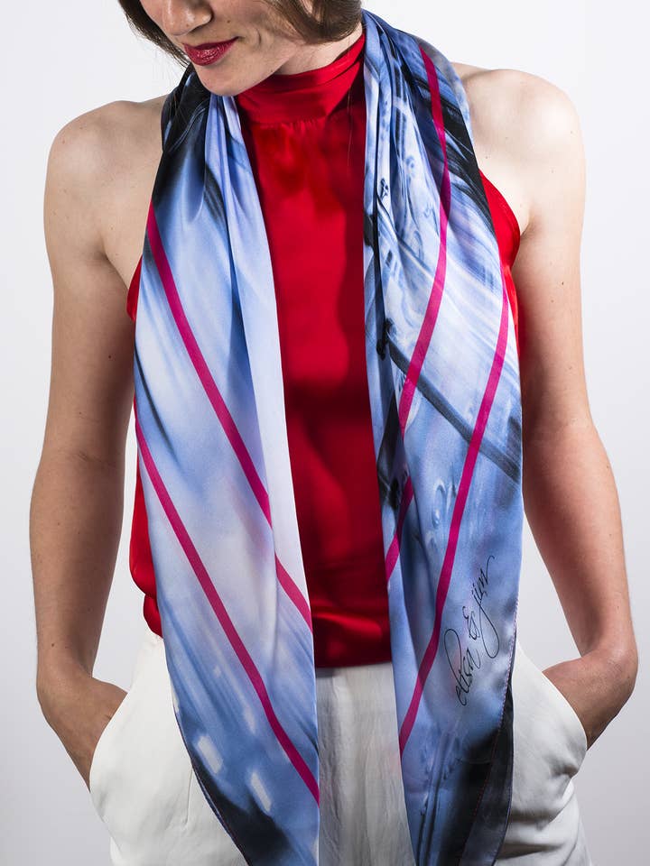 Stor Firkantet Silketørklæde, Opera-motiv for engroshandel hos Anamorpohosis