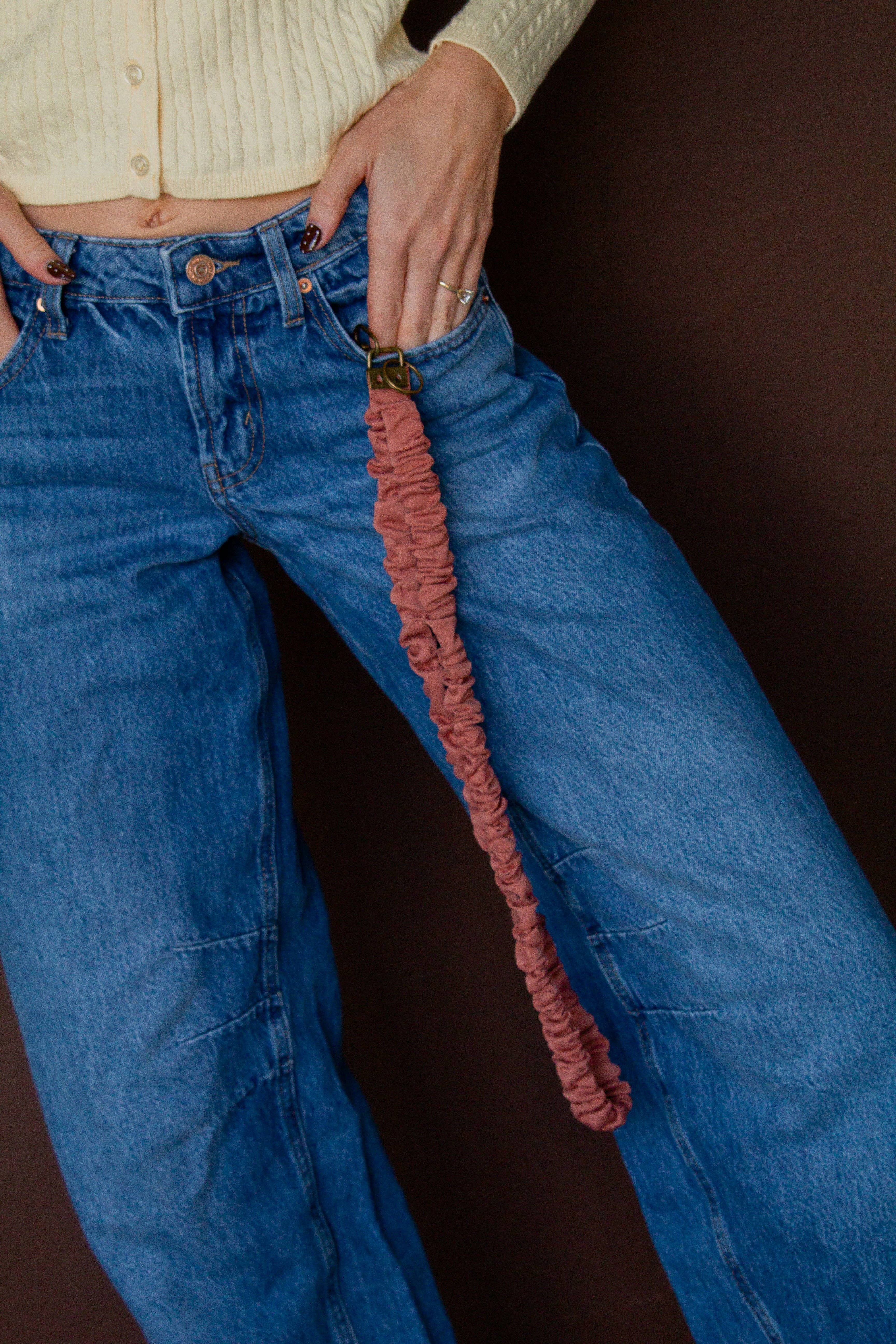 Shop Andi – wholesale Lanyard – Women’s – Dusty Rose Lanyard4