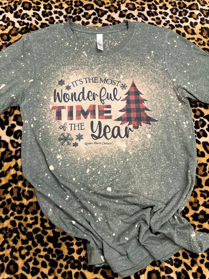 É o Tempo Mais Maravilhoso l Christmas Gráfico Tee por atacado de Rowdy Rowels