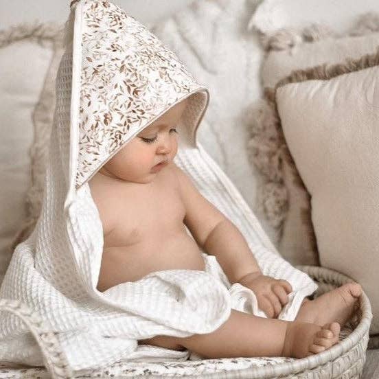 Les p'tites Merveilles de Bérénice - Wholesale Hooded Towel - Kids & Baby - Baby bath cape “Cinnamon flowers” in organic cotton sponge n7