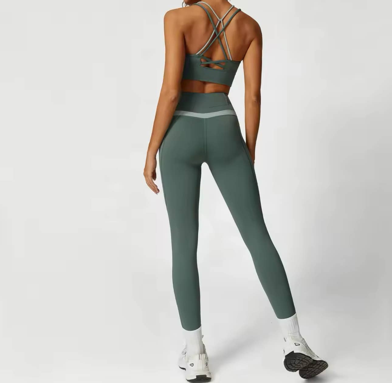 Belsize Activewear - Wholesale Activewear Set - Women's - Fitness Set Leggings and Sports Bra 1
