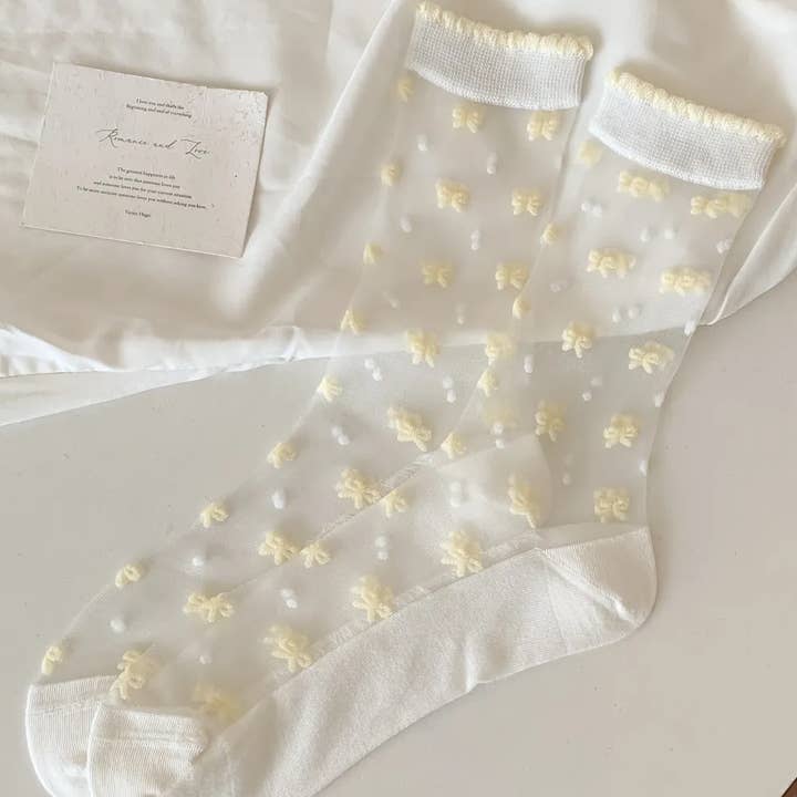 🧦🎀 Socks with embroidered bows for wholesale by Marc JoJo