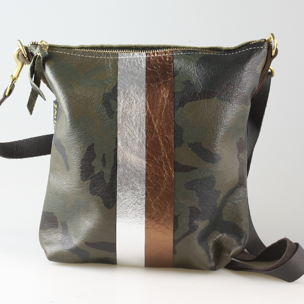 Zina Kao Exclusives - Vente Sac à bandoulière – femme - Le sac à bandoulière Graham : camouflage et tissu doux18