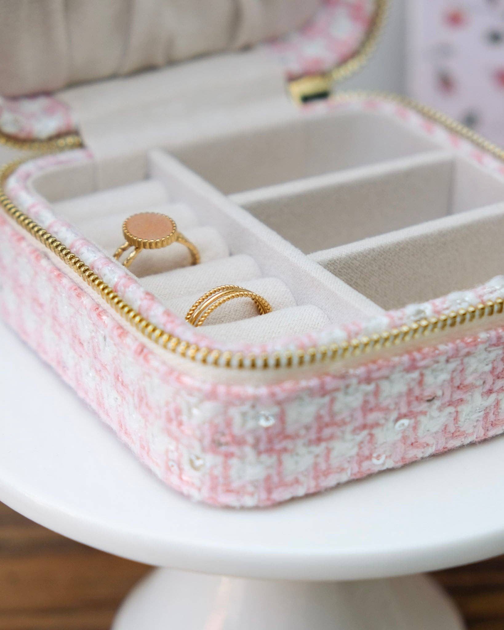 Maison Scarlett - Vente Boîte/rangement à bijoux - Boîte à bijoux de voyage Corinne en pied-de-poule4