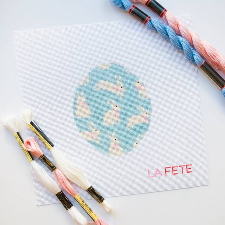 Conigli rimbalzanti per la vendita all'ingrosso da parte di La Fete Needlepoint