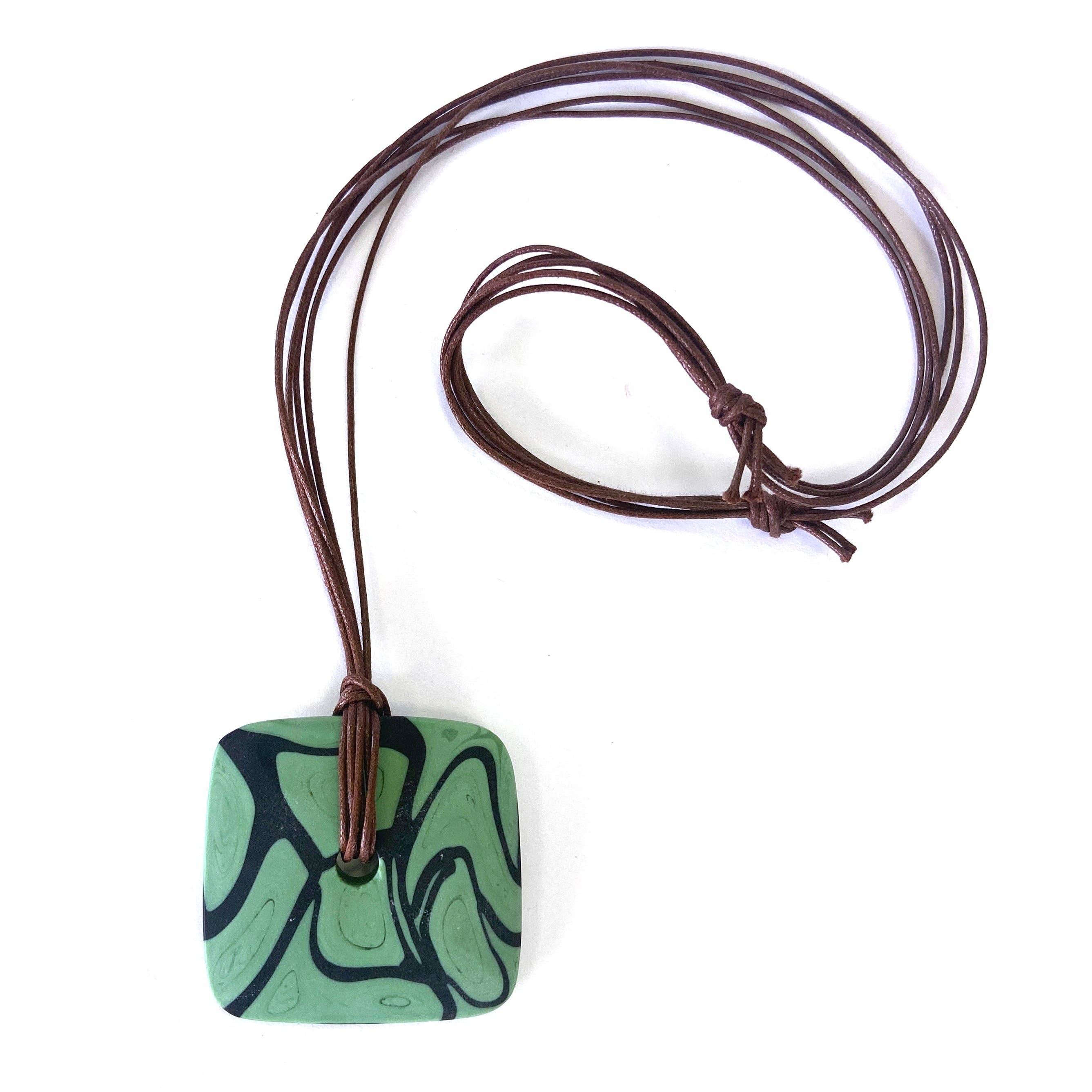 Mazzega Art & Design – wholesale Pärlband/Pärlhalsband – Murano glashalsband, handgjort på ön Murano av mästarna på DE MAJO-fabriken, producerat med tekniken att smälta färgat glas och kallpolerat7