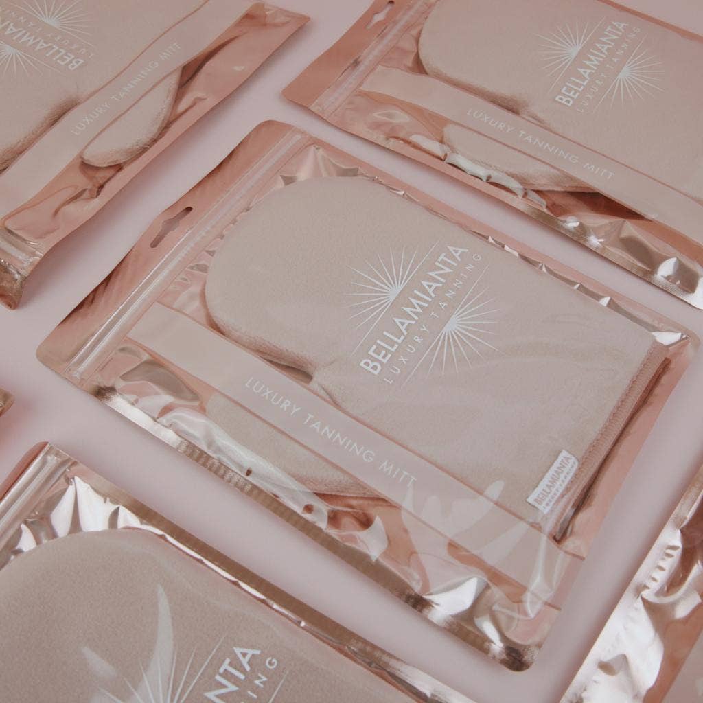 Bellamianta – wholesale Self-tanner – Bellamianta luxury velvet tanning mitt1