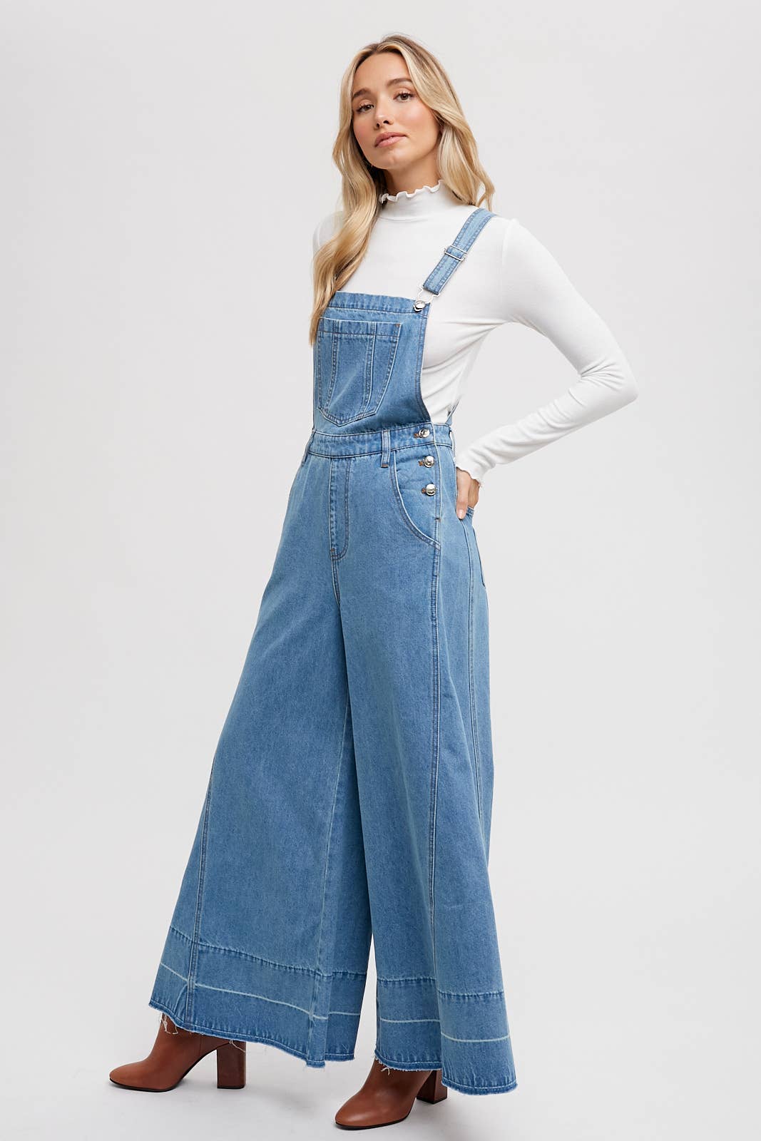 Bluivy – Engroshandel Overalls - Dame – DENIM OVERALLS MED BREDE BEN3