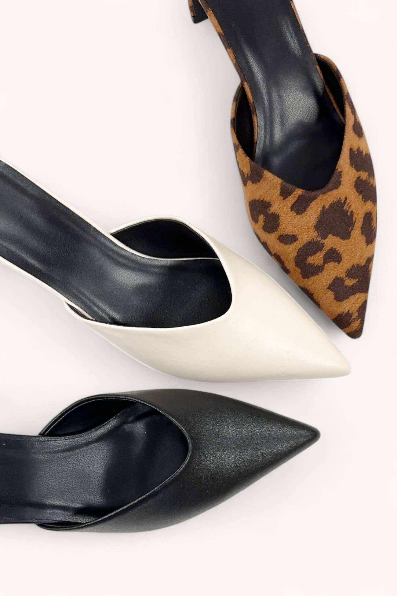 CCOCCI - Wholesale Low Heels - Women's - ADINA-01 ELEGANT V-CUT POINTED-TOE MULE HEELS1