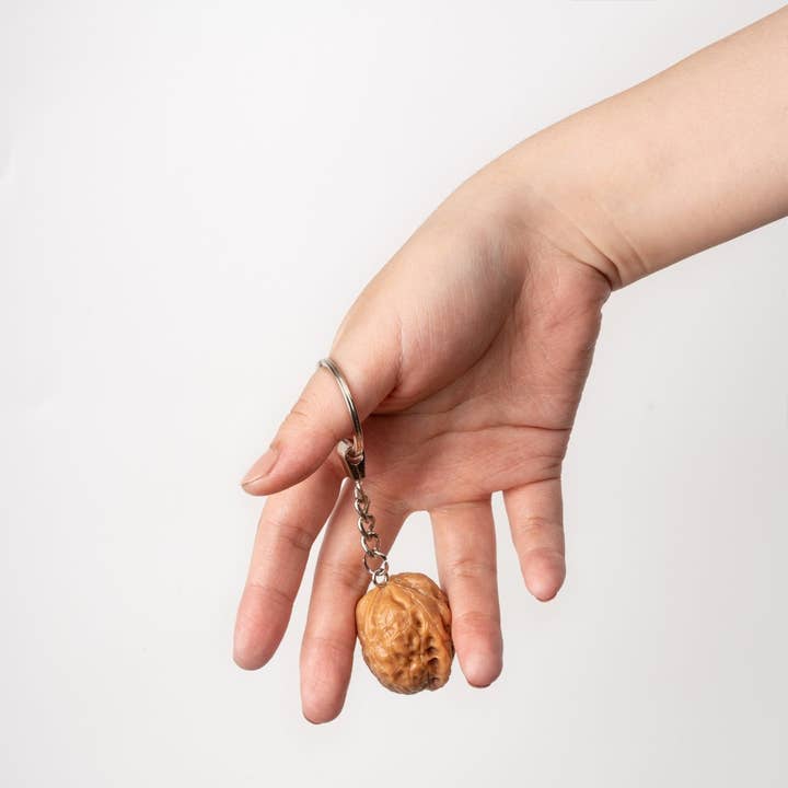 yumazing / Connectrade AG - Wholesale Keychain - Unisex - Keychain Walnut2