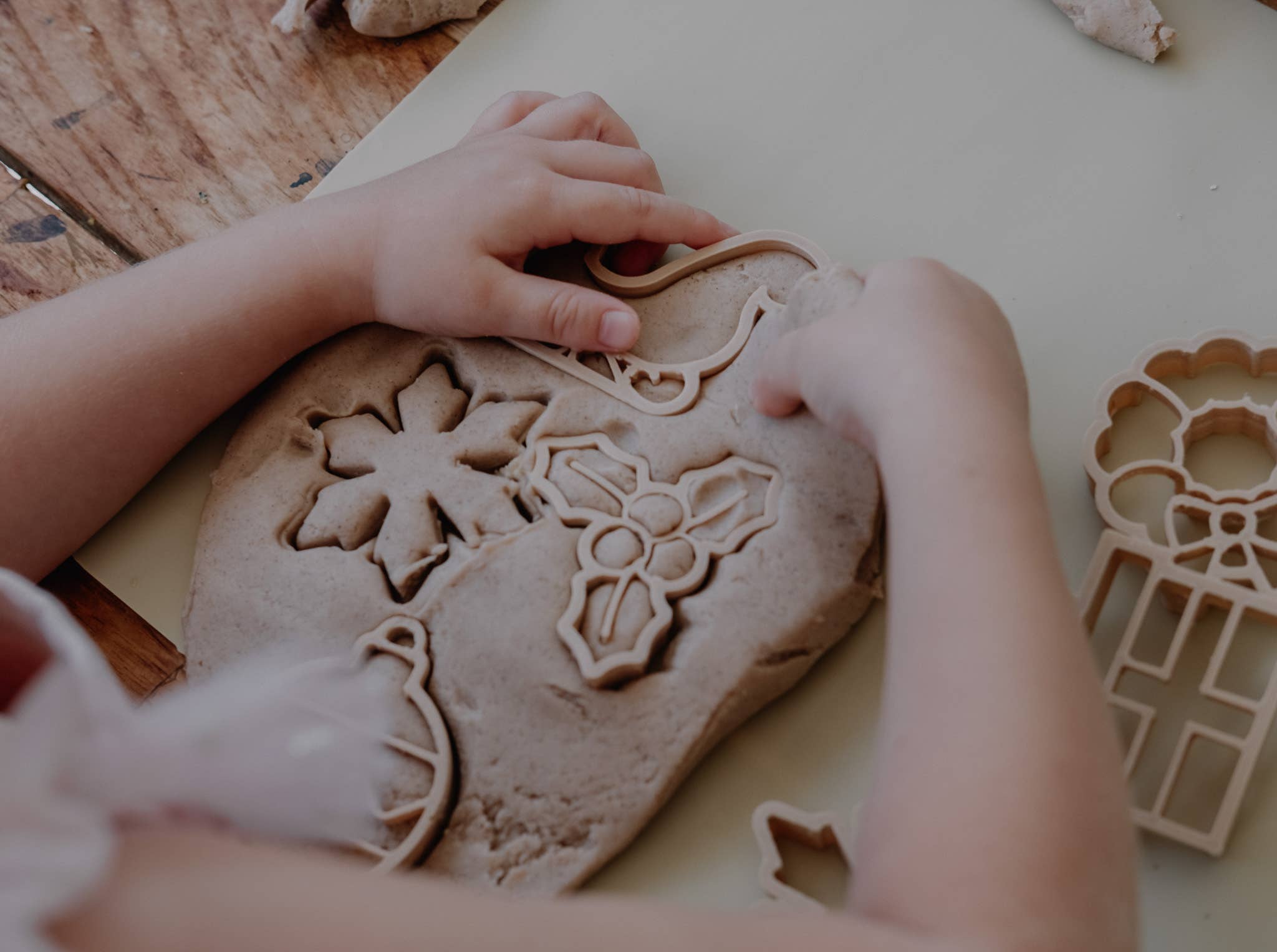 Kinfolk Pantry – Conjunto de brinquedos - Crianças por atacado – Kit de Cortadores de Natal - Ferramenta Ecológica para Massinha5