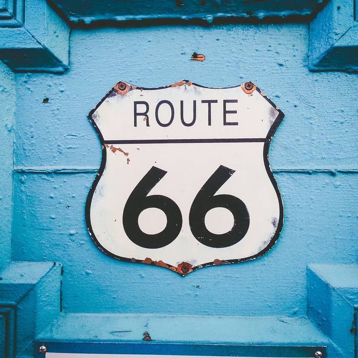 Photo d'art rustique multi-tailles Route 66 pour la vente par Hope Decor