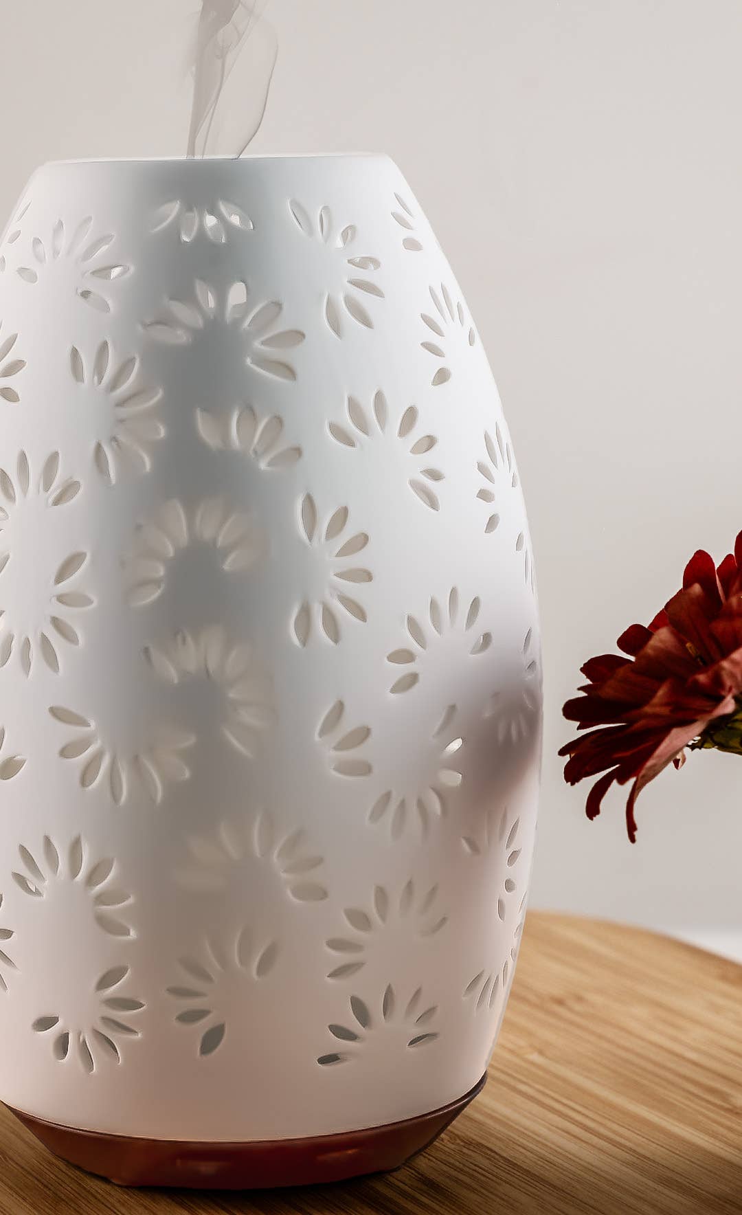 Greenair Inc. - Venta al por mayor Difusores eléctricos - Difusor Daisy: hecho a mano con arcilla de caolín 3