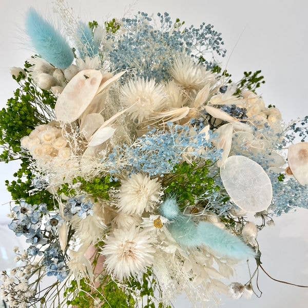 Chaton Et Monsieur Ours - Wholesale Dried/Pressed Flowers - PASTEL DRIED FLOWER BOUQUET1