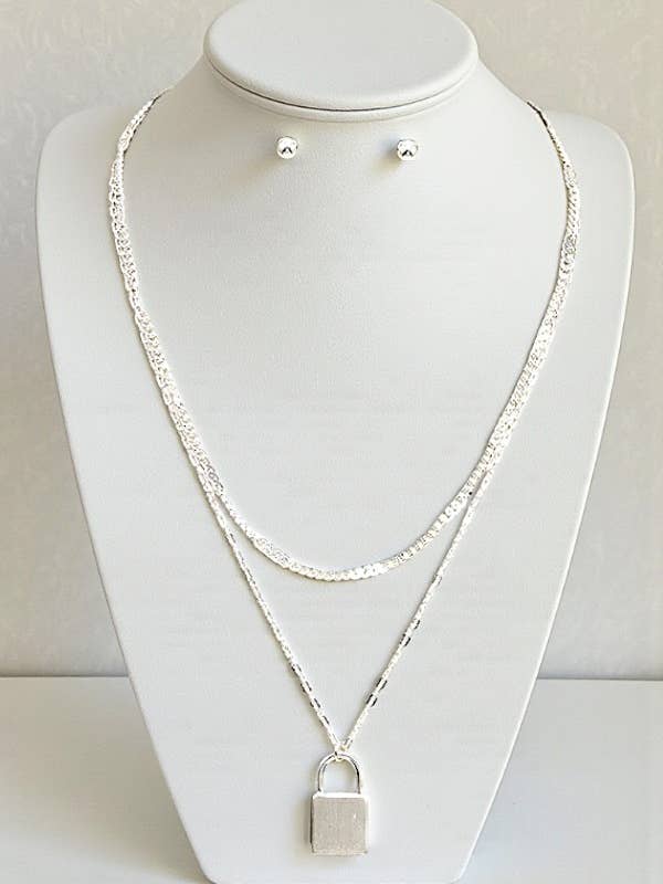 SET DI COLLANE CON CIONDOLO A STRATI per la vendita all'ingrosso da parte di Andrea Bijoux