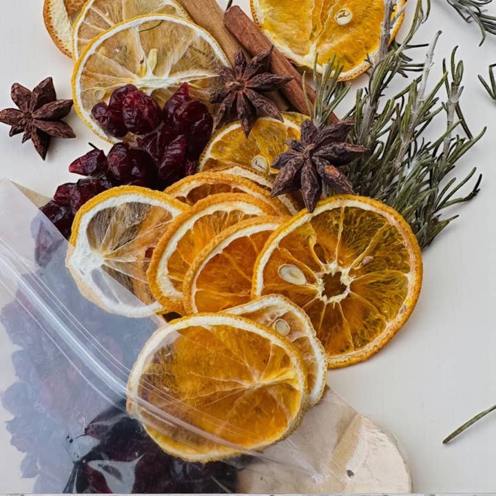 Pot-pourri mijoté du mois pour la vente par Plant Life