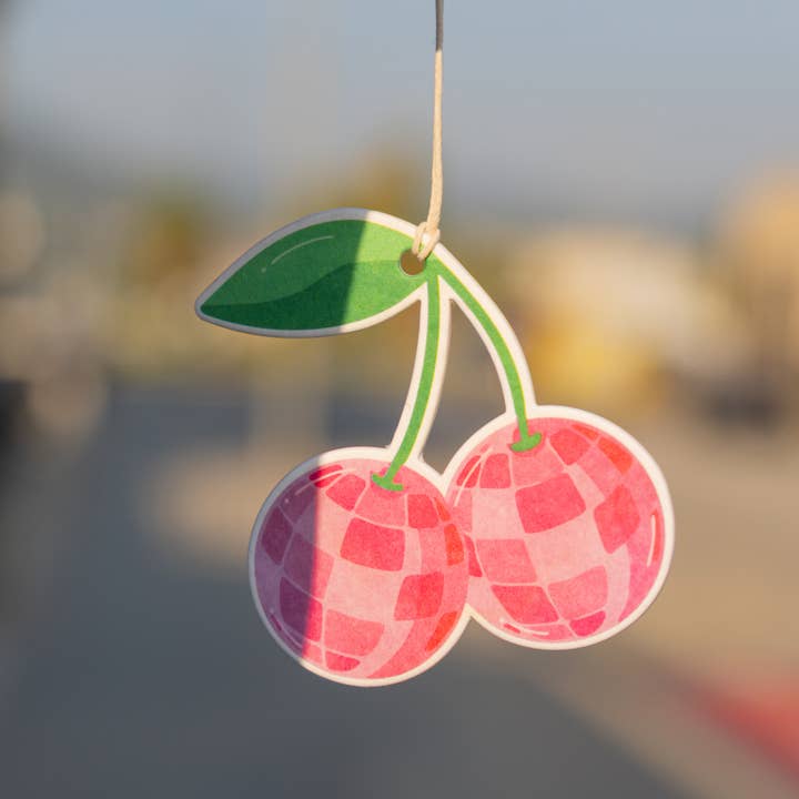 AIR FRESHENER FOR CLOSET/CAR CHERRY HF for wholesale by Helio Ferretti
